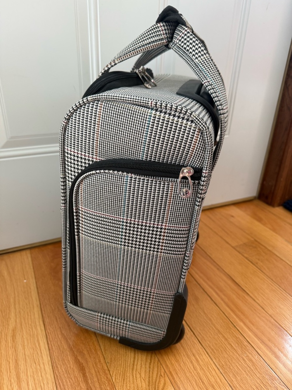 London Fog Black & White Plaid Rolling Travel Bag - Picture 6 of 13